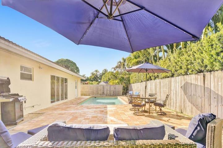 Beautiful 4 Bedrooms/Pool/Walk To Beach 迪尔菲尔德海滩 外观 照片
