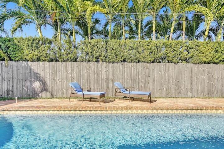 Beautiful 4 Bedrooms/Pool/Walk To Beach 迪尔菲尔德海滩 外观 照片