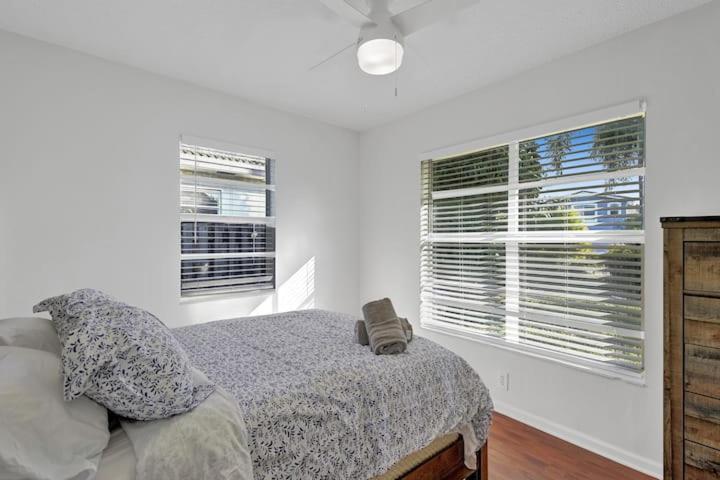 Beautiful 4 Bedrooms/Pool/Walk To Beach 迪尔菲尔德海滩 外观 照片