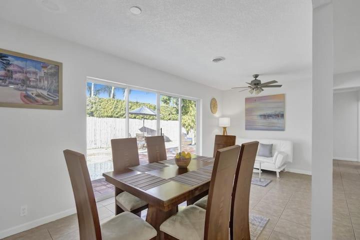 Beautiful 4 Bedrooms/Pool/Walk To Beach 迪尔菲尔德海滩 外观 照片